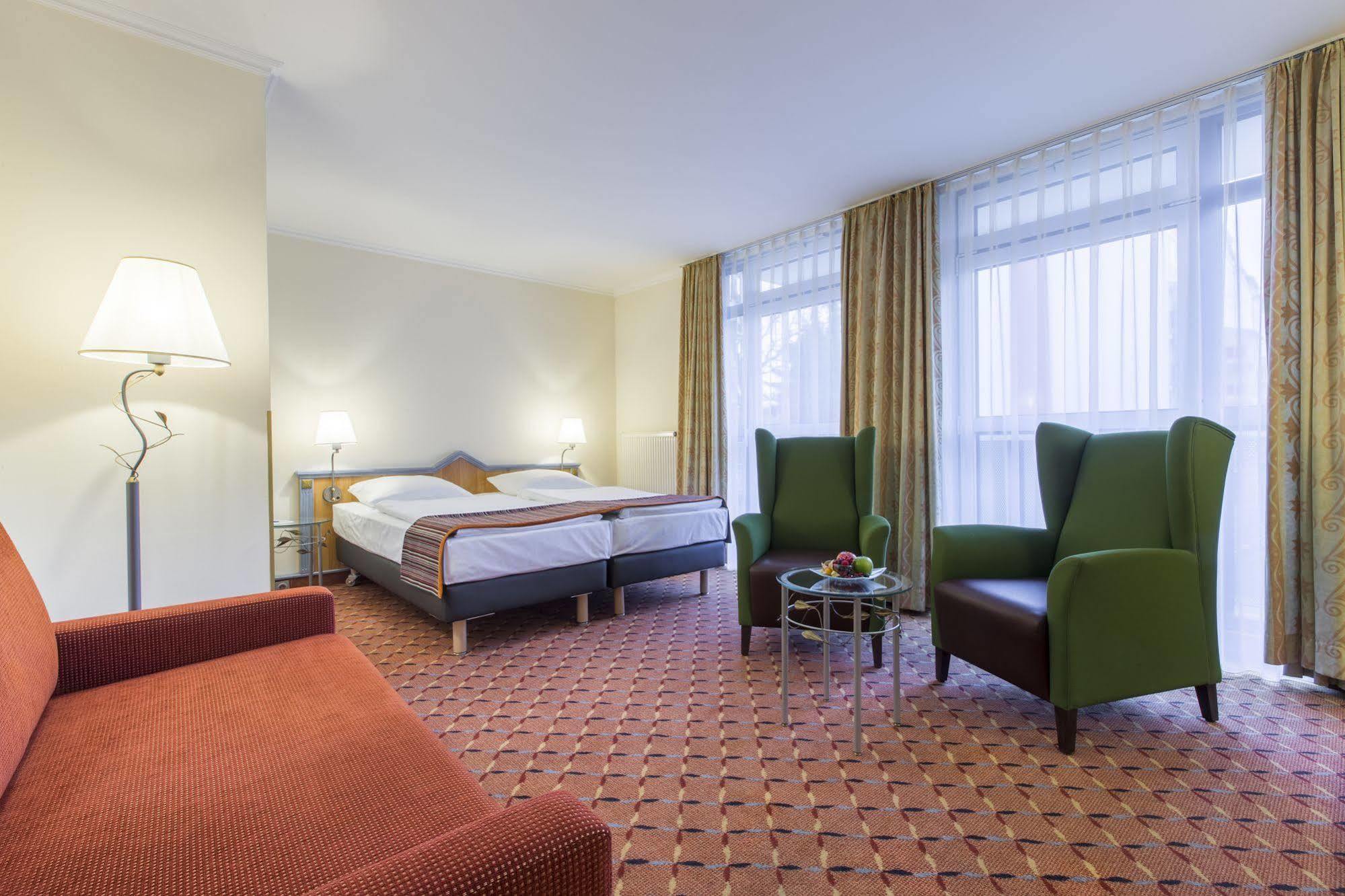 Ana Living By Arthotel Ana 3* Munique